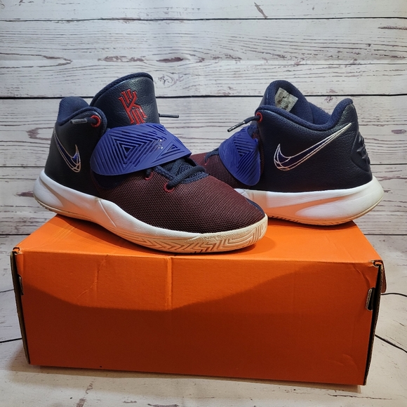 Nike Kyrie Flytrap III (PS) Youth Boys 5.5 - Picture 1 of 5